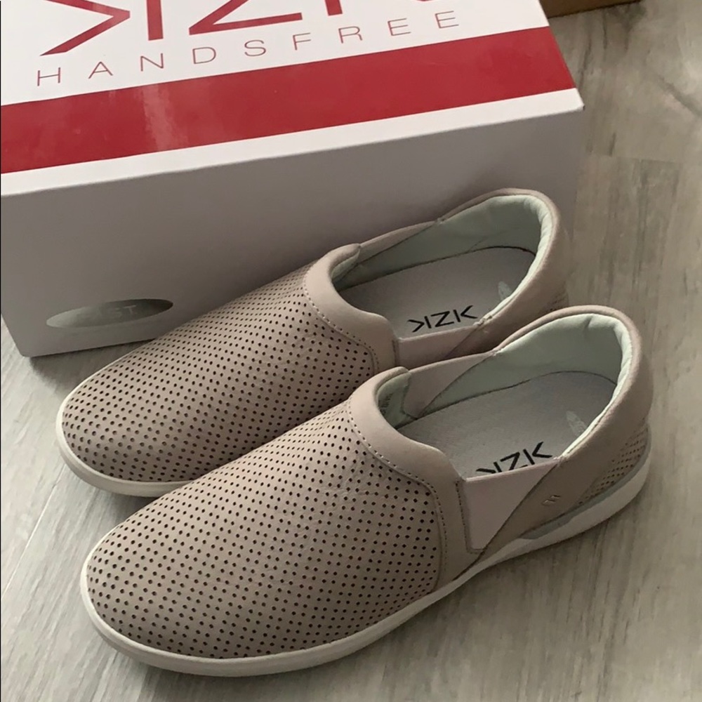 Kizik Vienna shoe